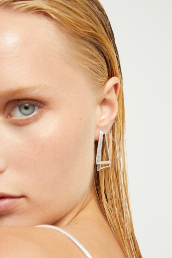 PENDIENTES DE ALEACIÓN DE METALES BAÑADOS EN PLATA DE LEY Pendiente