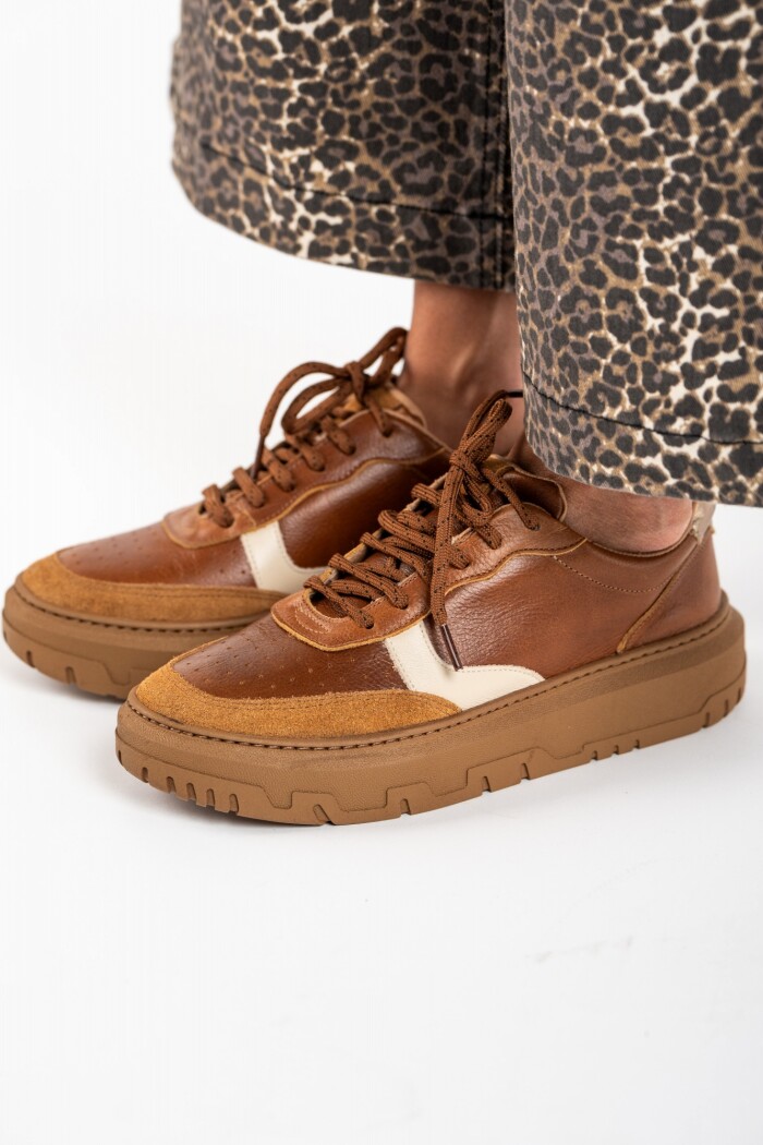 Zapatilla Combinada Cuero Marron