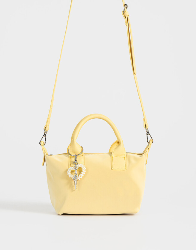 City Clasico Cartera City Con Charm De Perlas - Amarillo Claro