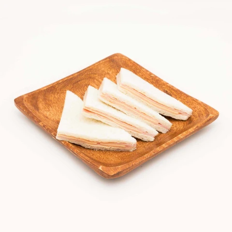 Sandwiches Blancos Mixtos x4 Sandwiches Blancos Mixtos x4