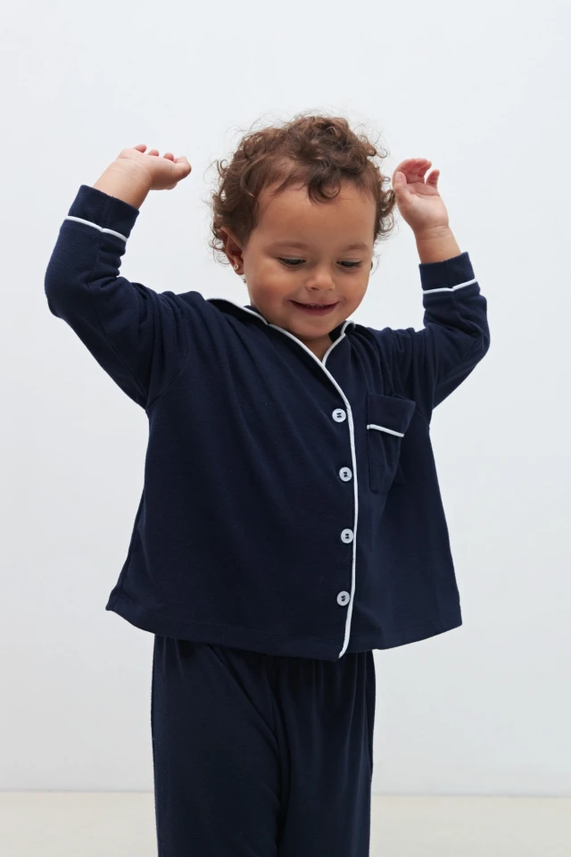 Pijama con vivo en contraste kids azul marino