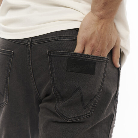 Jean Wrangler de Hombre - GREENSBORO - W70GRB0BKG ELD