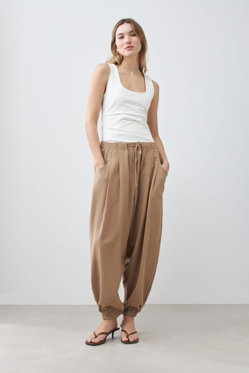 Pantalón barrel de lino tostado