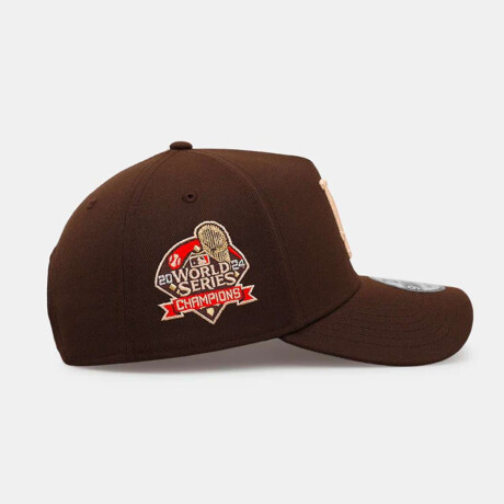 Gorra 940F Losdod Wal Seashell Unisex crema
