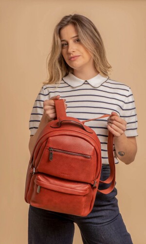 MOCHILA GERANIO BORDEAUX MERLOT