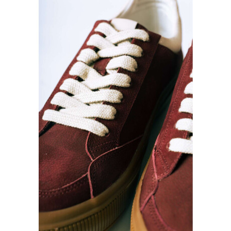 Champion Roxy Bordeaux