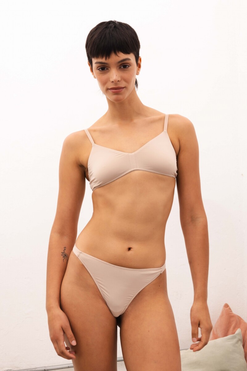 Pantie Vera Less ECO – Corte less ligero que realza tu silueta. Tostado