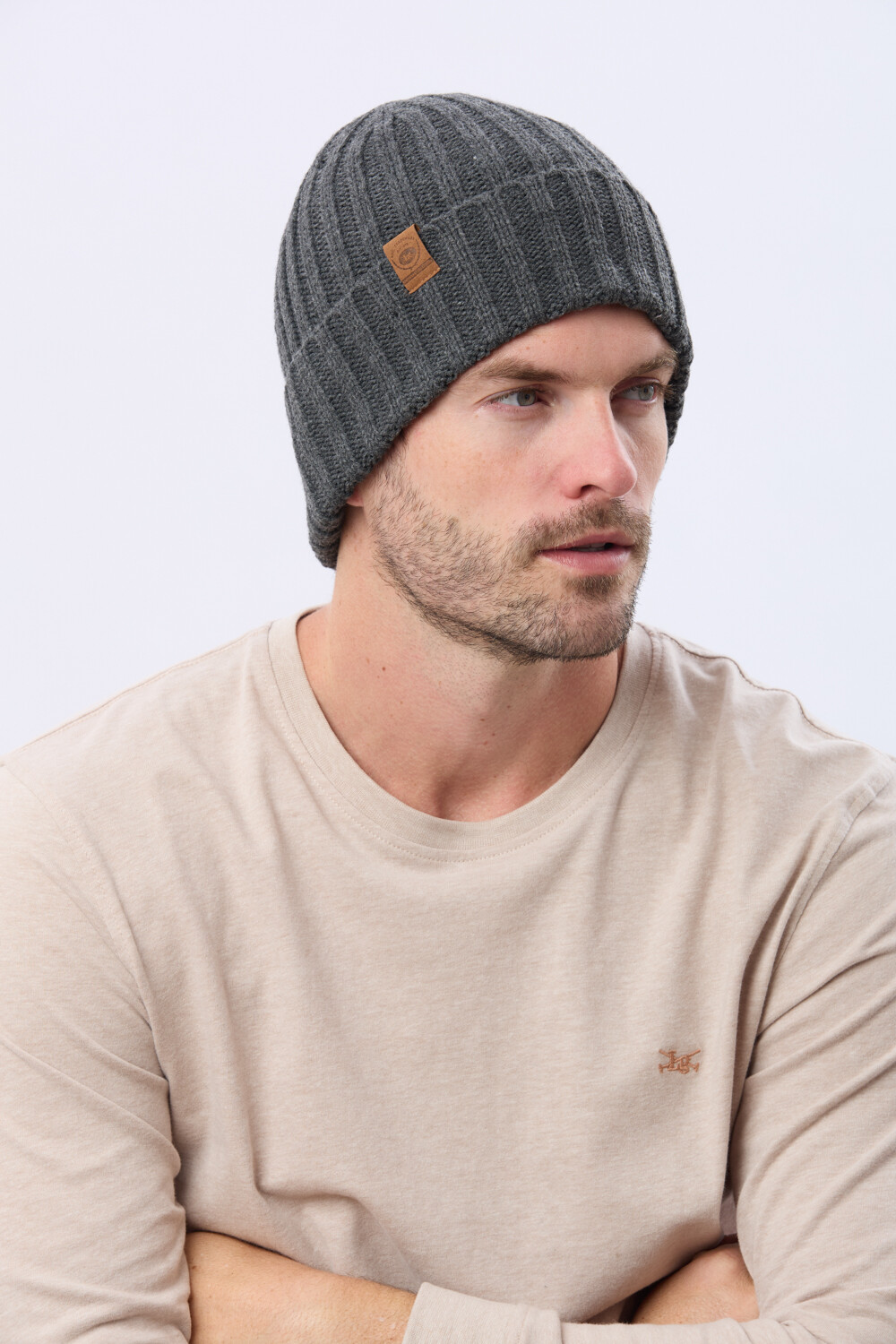 GORRO TEJIDO Gris