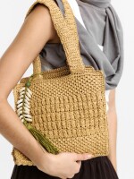 Bolso Tote Efecto Rafia Con Detalle De Conchas Colgante M natural