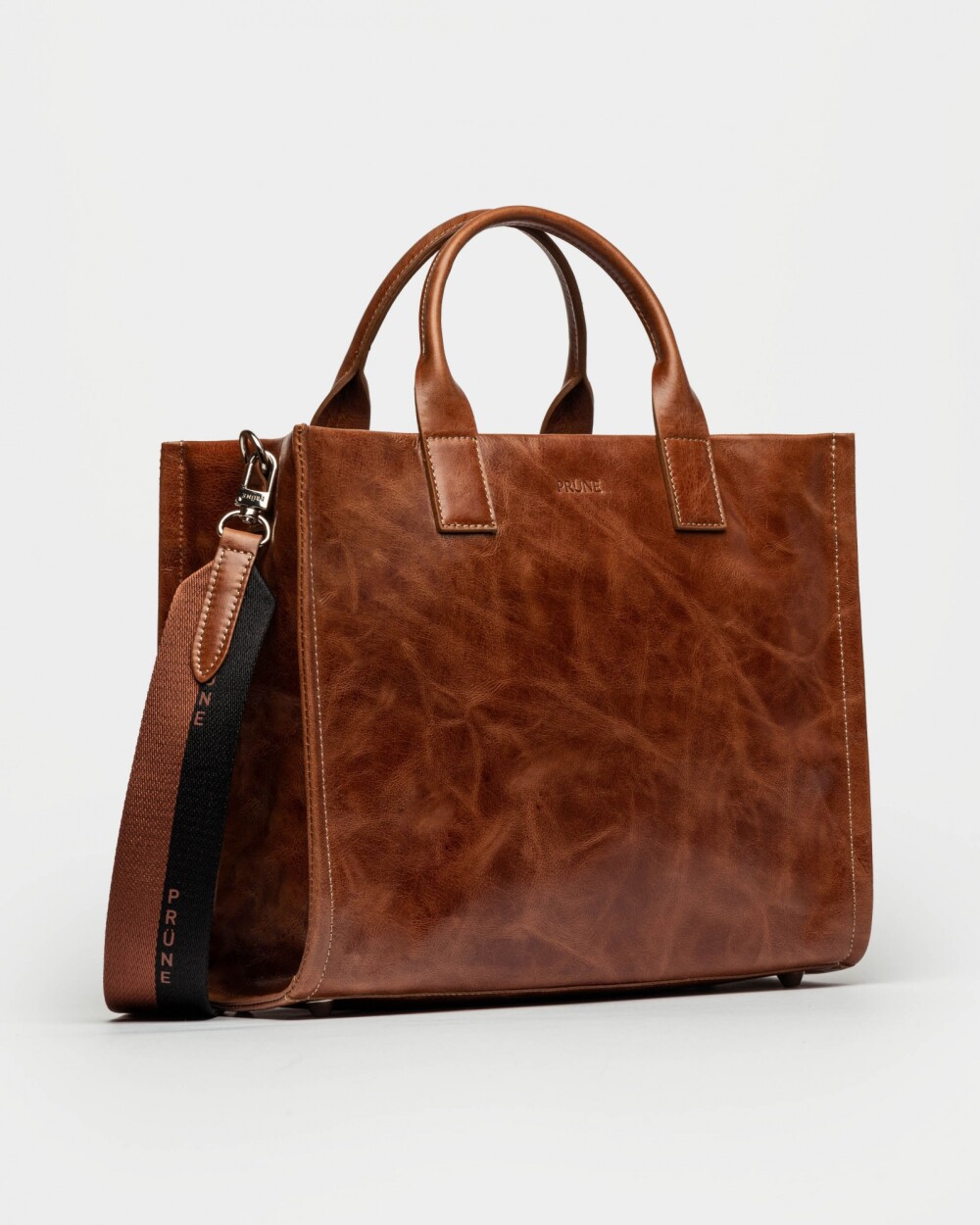 Cartera de Mano Capri En Cuero Liso Cuoio