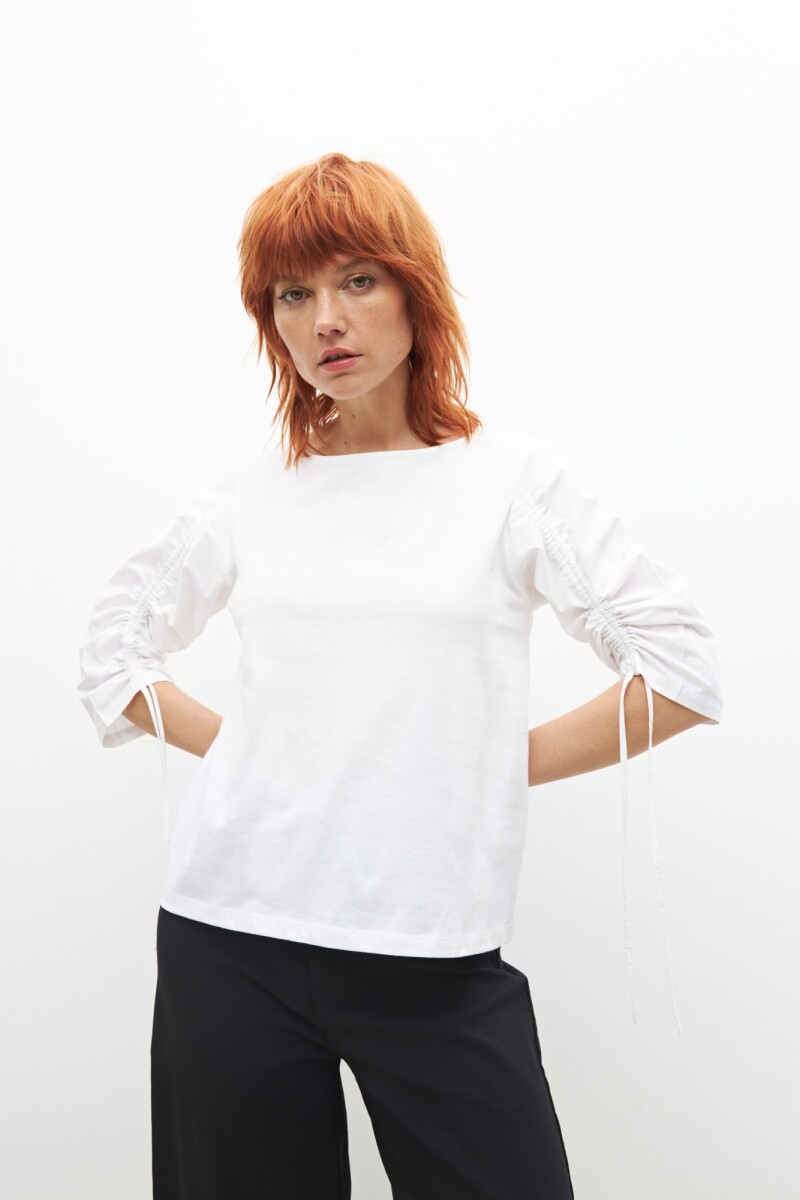 Remera escote bote con mangas de poplin - blanco 