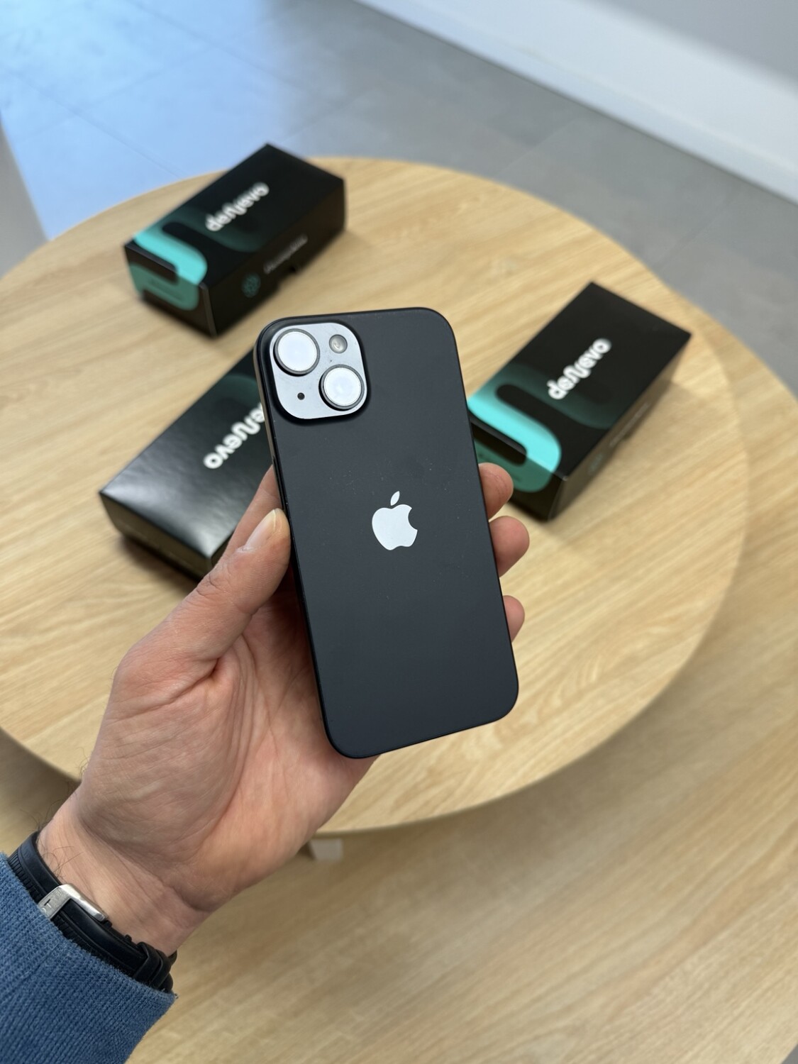 iPhone 15 128GB - Black — denuevo
