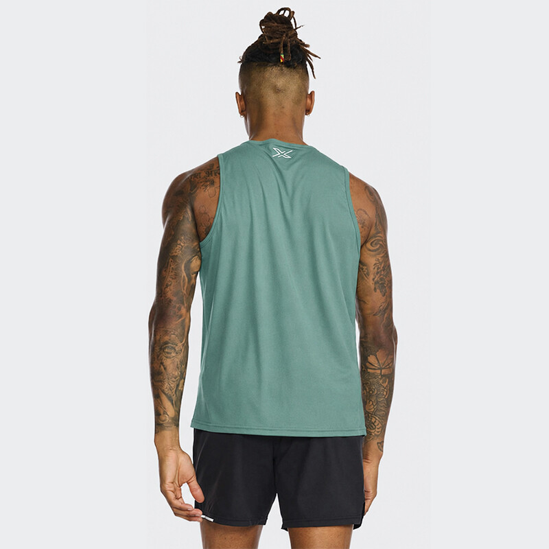 Musculosa 2XU Aero Tank Verde