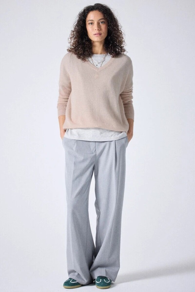 SWEATER V Arena