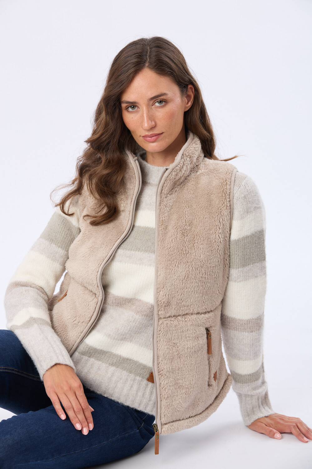 CHALECO SHERPA SUAVE Beige Oscuro