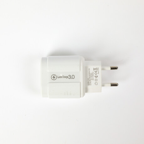 CARGADOR IPHONE DK-C01 CARGA RAPIDA 3.0A CON CABLE LIGHTNING CARGADOR IPHONE DK-C01 CARGA RAPIDA 3.0A CON CABLE LIGHTNING