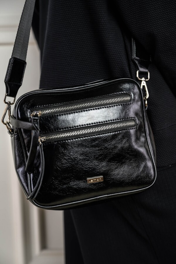 Cartera Negro