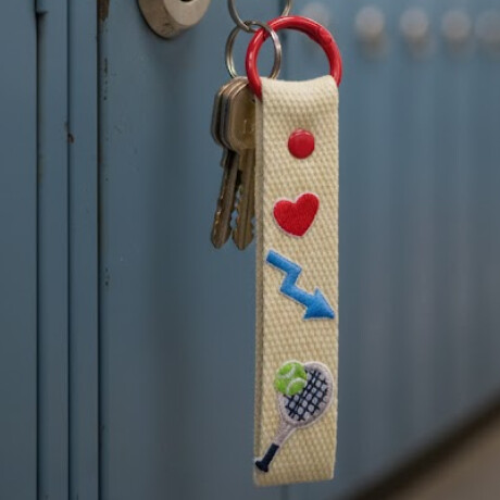 Llavero cinta con diseño Raqueta de Tennis Beige
