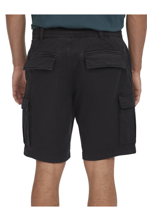 Bermuda Essentials Cargo - Negro Bermuda Essentials Cargo - Negro