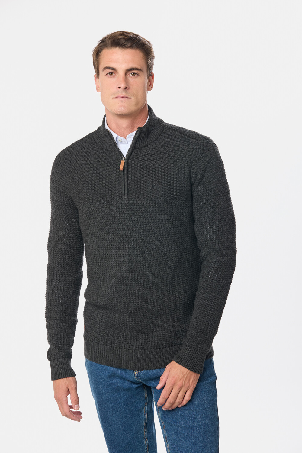 BUZO TEJIDO MEDIO CIERRE CON ESTRUCTURA Gris Oscuro