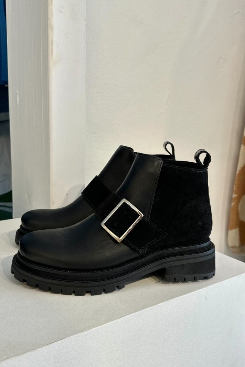 Bota Grecia Negro