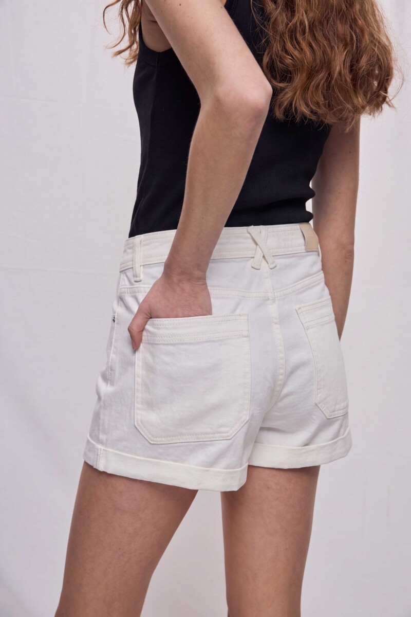 SHORT TINTO Blanco