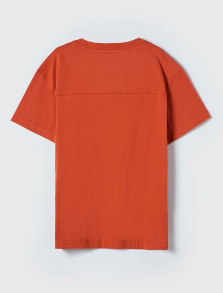 CAMISETA INFANTIL CON BOTONES MODELO OVERSIZE NARANJA