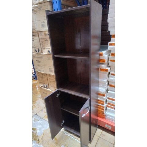 [OUTLET] Mueble Armado Multiuso Estantería Biblioteca Marrón con 2 Puertas [SOLO RETIRO EN EL LOCAL] [OUTLET] Mueble Armado Multiuso Estantería Biblioteca Marrón con 2 Puertas [SOLO RETIRO EN EL LOCAL]