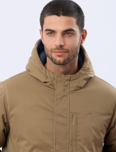 CAMPERA REVERSIBLE CAPITONEADA Azul