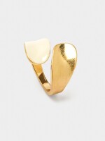 Anillo Cruzado Con Esmalte beige