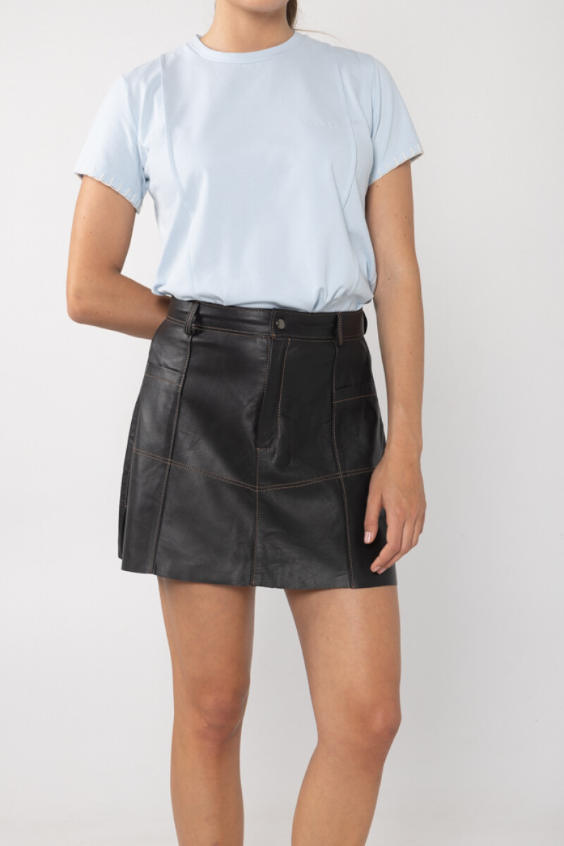 Falda Couro Short Negro