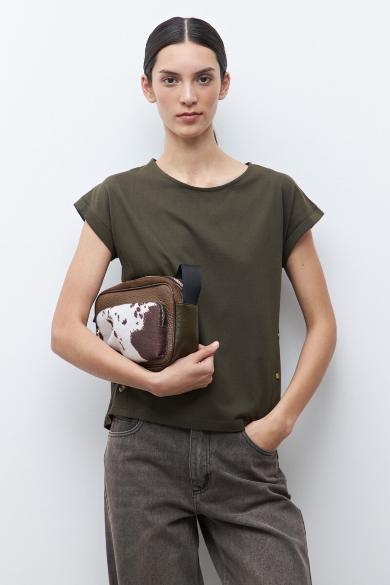 Remera con botones - verde oliva 