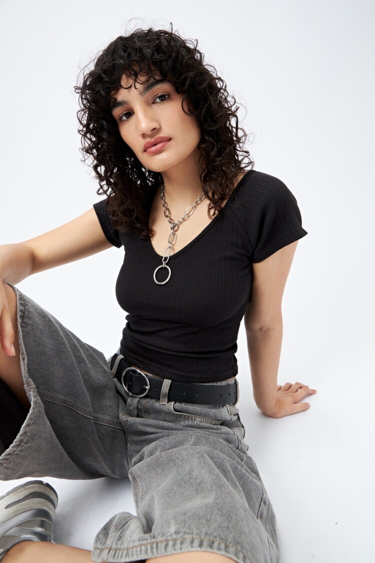 REMERA GEMMA Negro