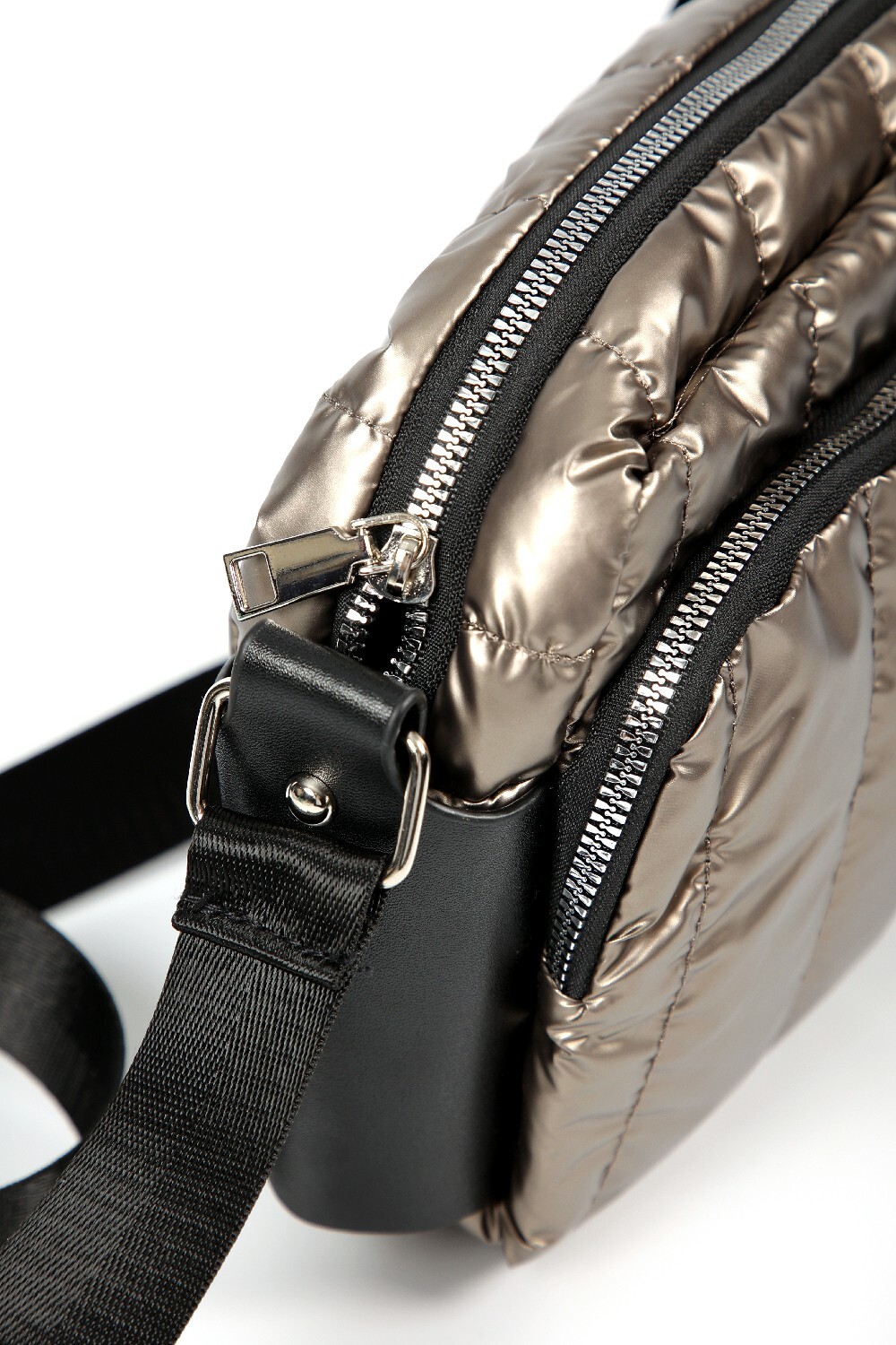 Cartera Inna Bronce