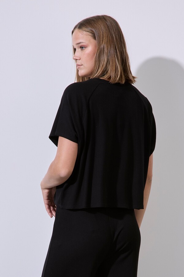 Remera Crop Rib NEGRO