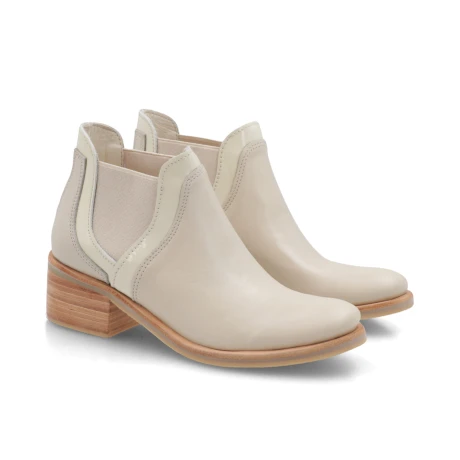 BOTA CUERO AMARAE BEIGE