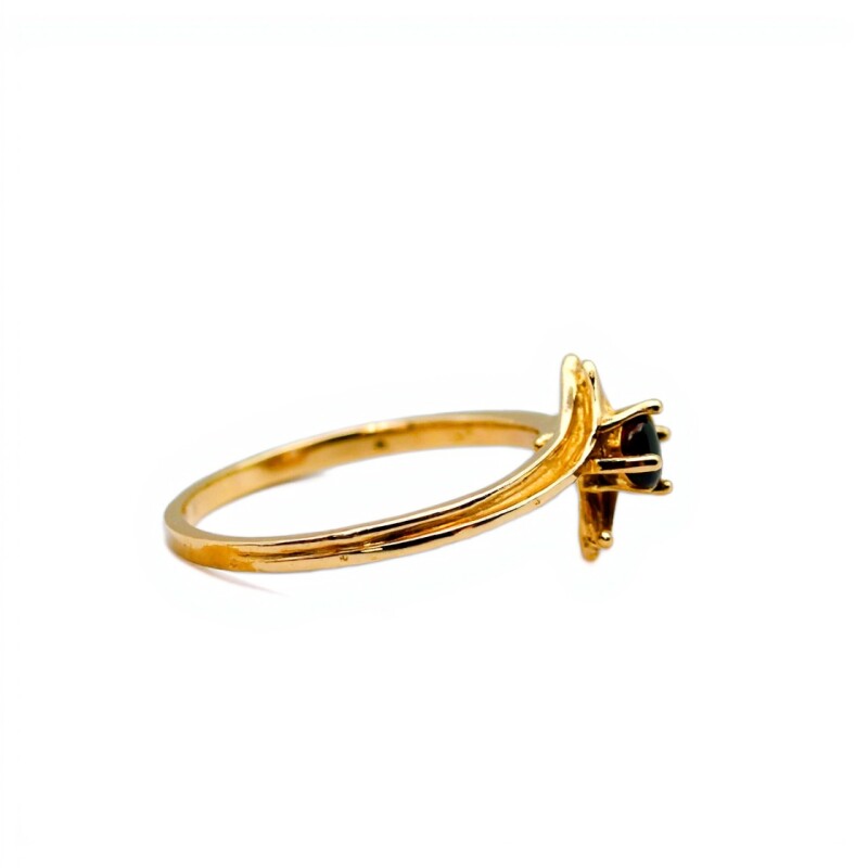 Anillo Solitario-Oro Bajo-Piedra Zafiro-AN8122 conpiedra