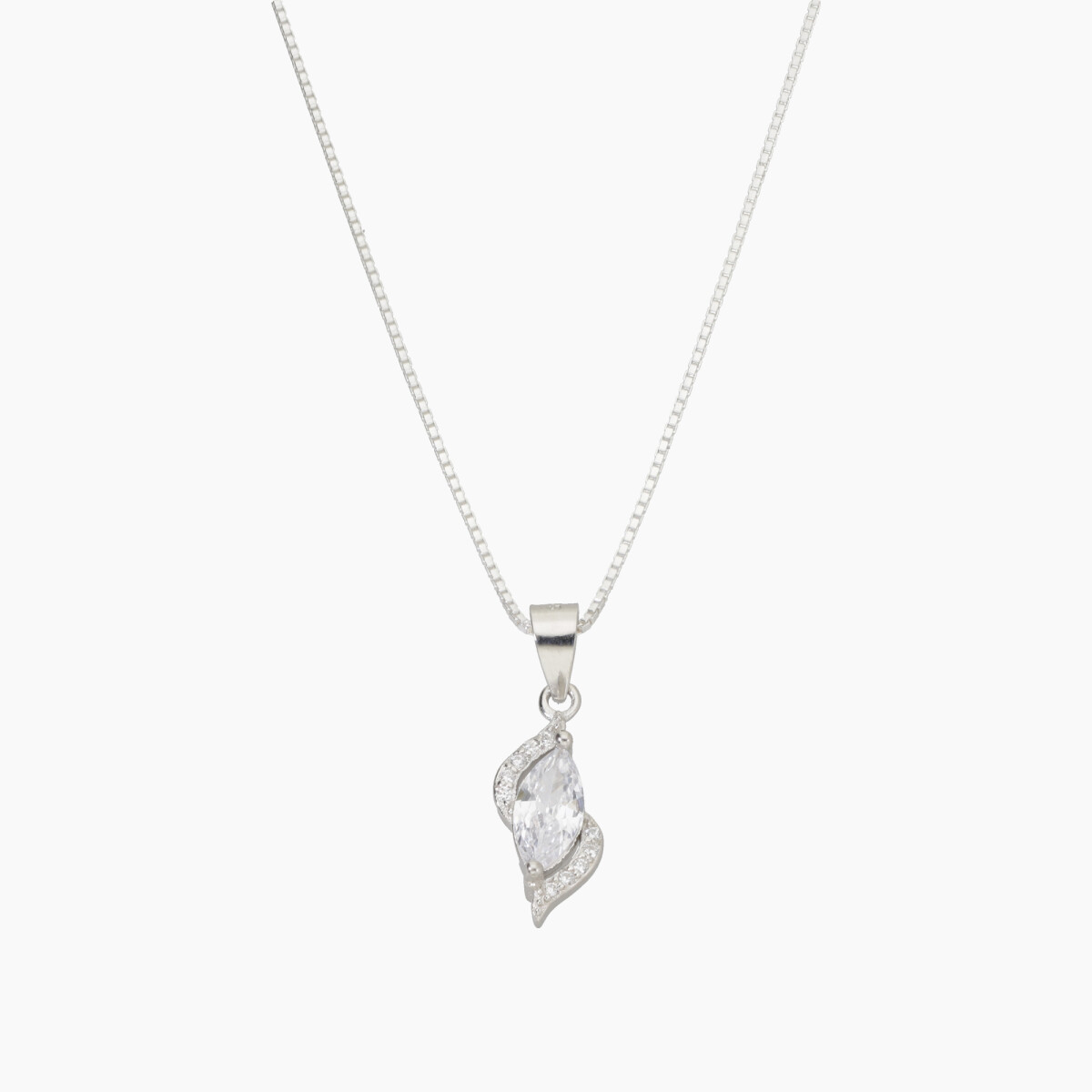 Cadena Con Dije En Plata 925 Y Circonias 