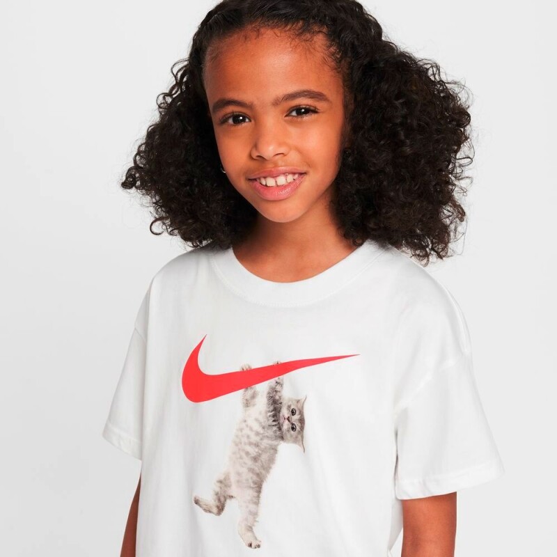 Camiseta Nike Sportswear Tee Boxy Hang de Niña Blanco