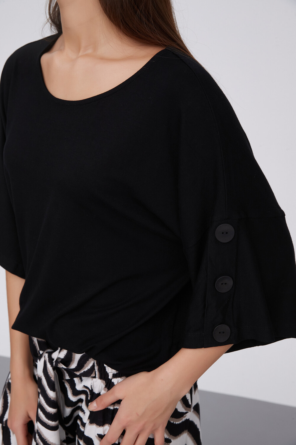 Remera Miky Negro