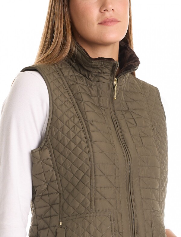 Chaleco Capitoneado Con Forro En Símil Piel OLIVA