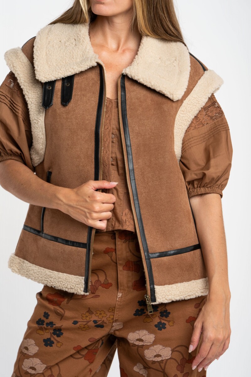 Chaleco Gamulan - Camel 