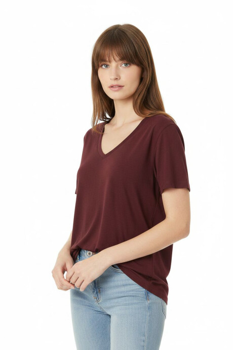 Remera Blumi Cereza Oscuro