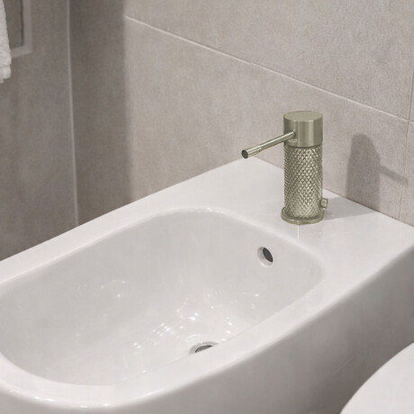 GRIFERIA BIDET CON TRANSFERENCIA LABRADO EN BRUSHED NICKEL - SERIE SIGNATURE 000