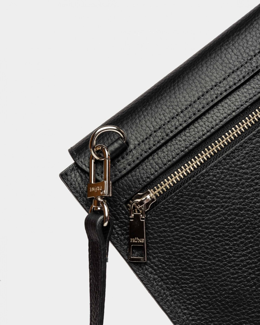Mini Bag Liana En Cuero Graneado Negro