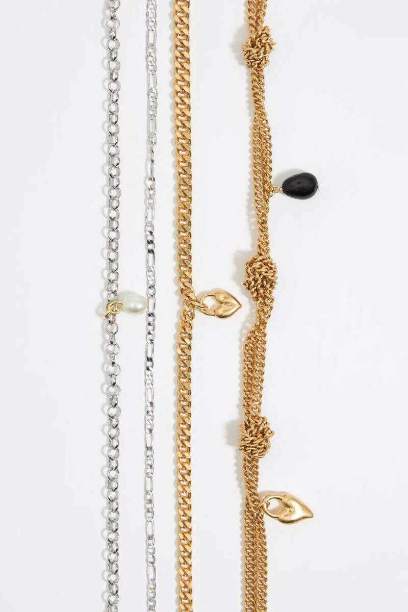 COLLAR MULTICADENAS CORAZONES Oro