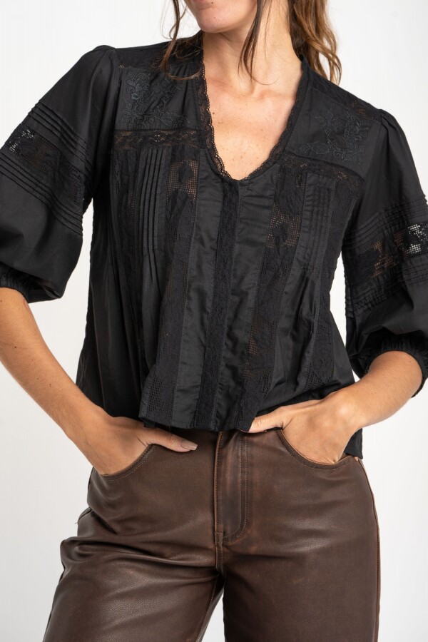 Blusa Encaje Bordados Negro