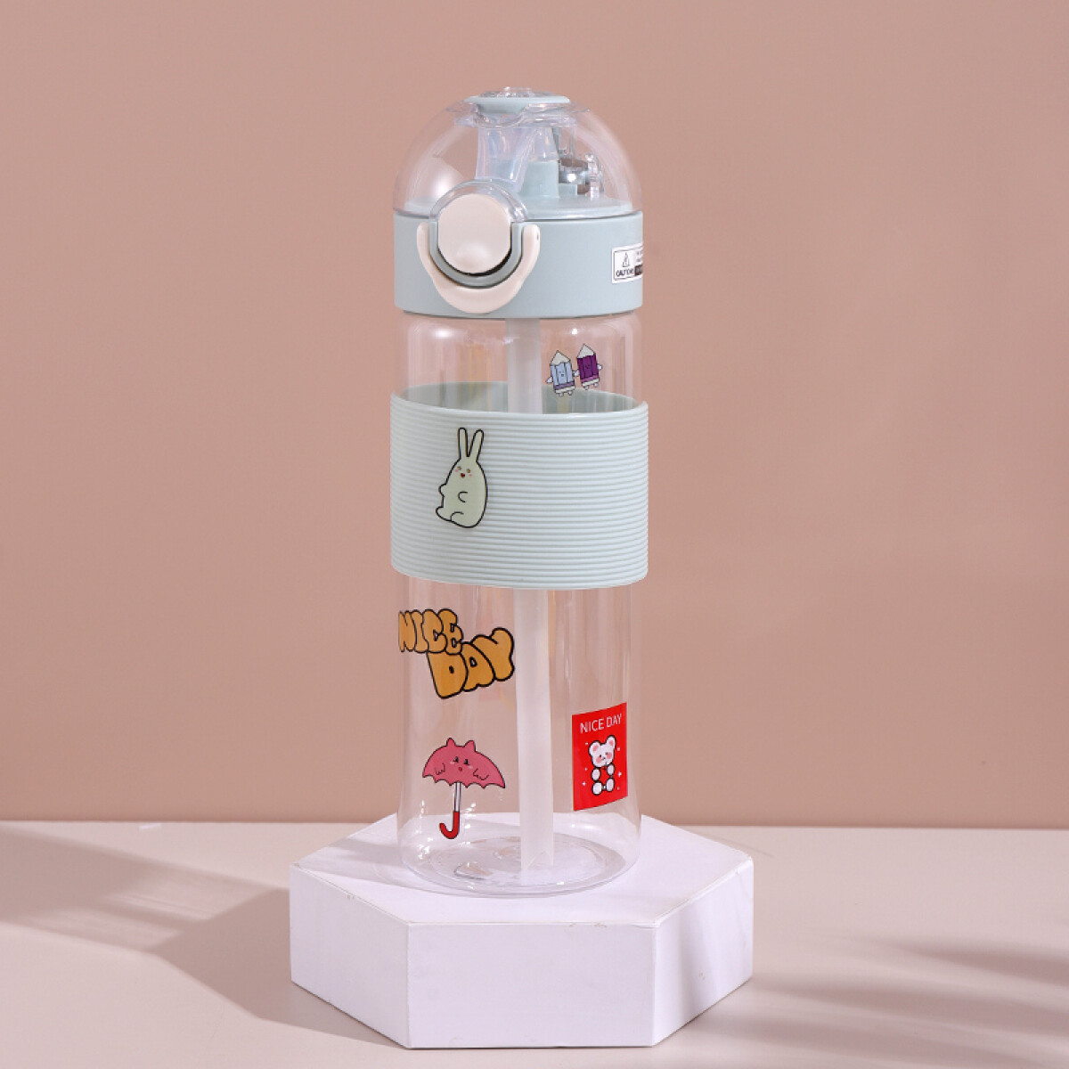 Botella Con Tapa Abatible Y Sorbito 650ml - Celeste 