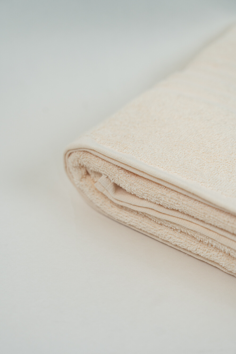 Toalla Super Baño Nessa, 380g. Beige