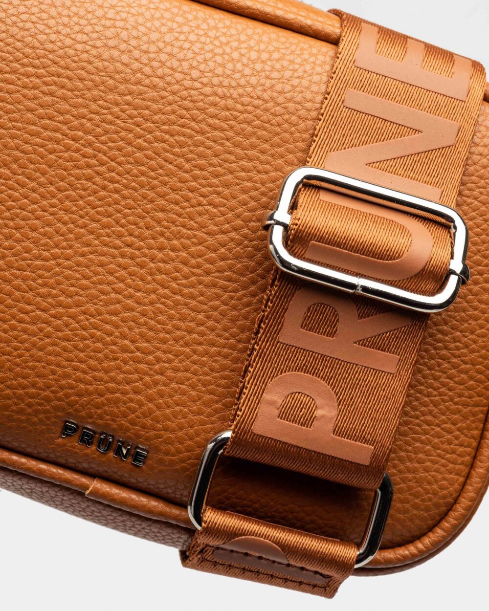 Mini Bag Adisa En Efecto Cuero Cuoio